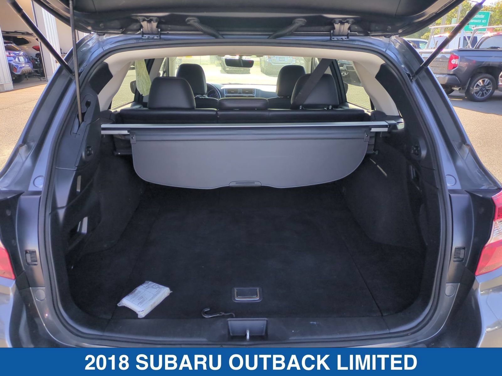 Used 2018 Subaru Outback 2.5i Limited AWD/4WD image 34