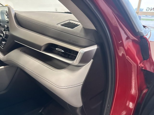 Used 2022 Toyota Highlander XLE image 37