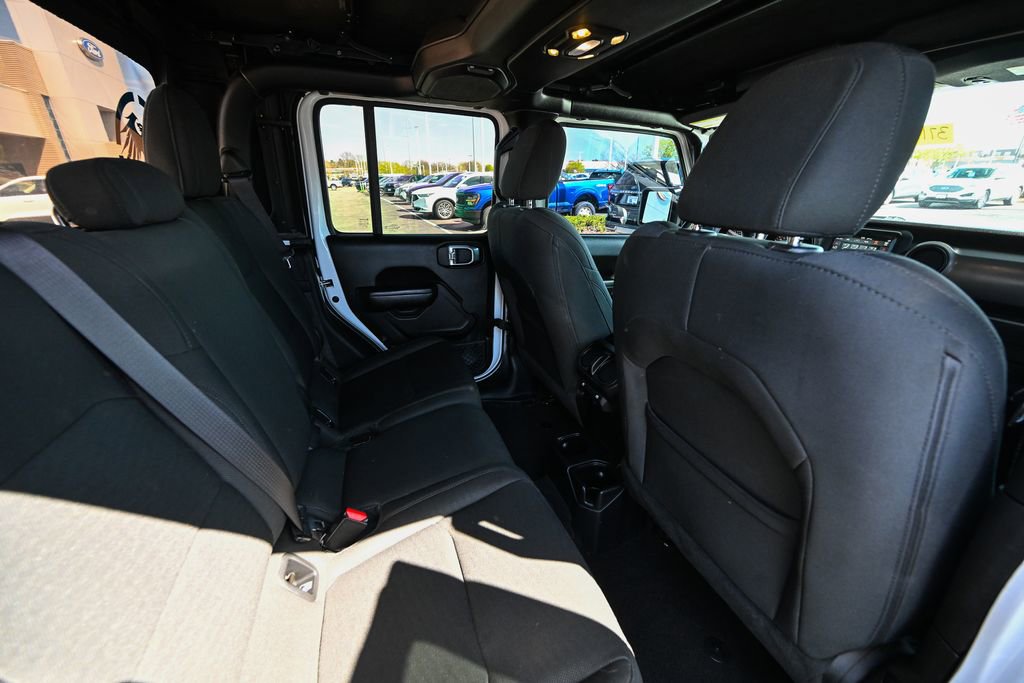 Used 2020 Jeep Gladiator Sport w/ Quick Order Package 24S image 26