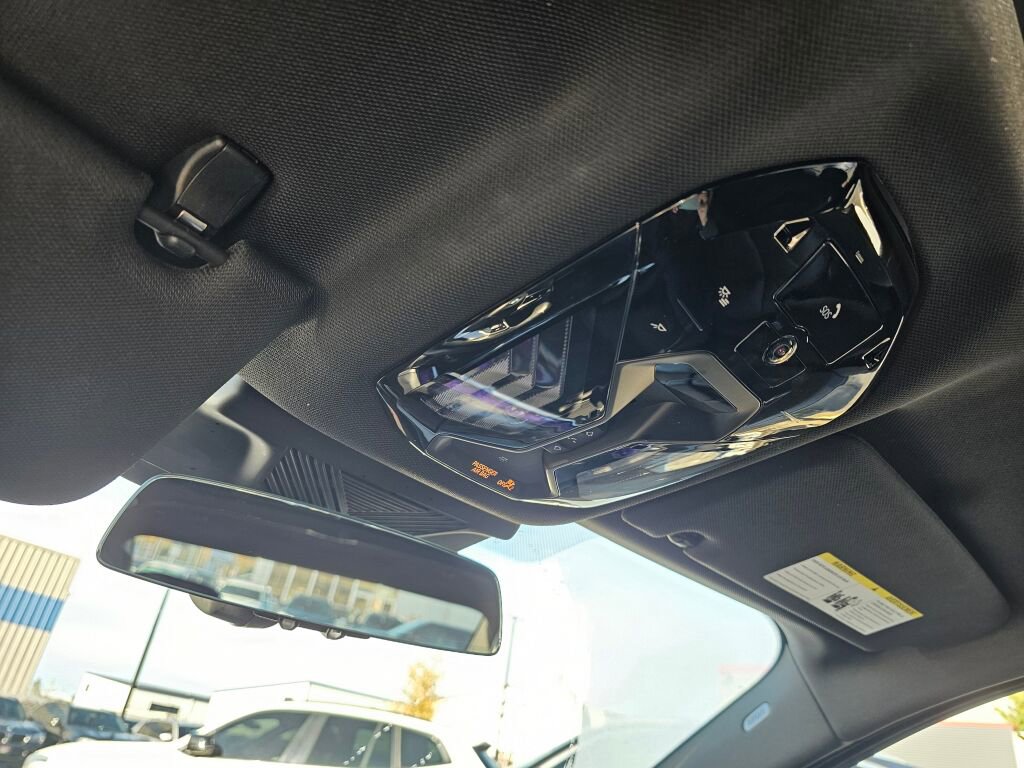 Used 2024 BMW 740i xDrive image 34