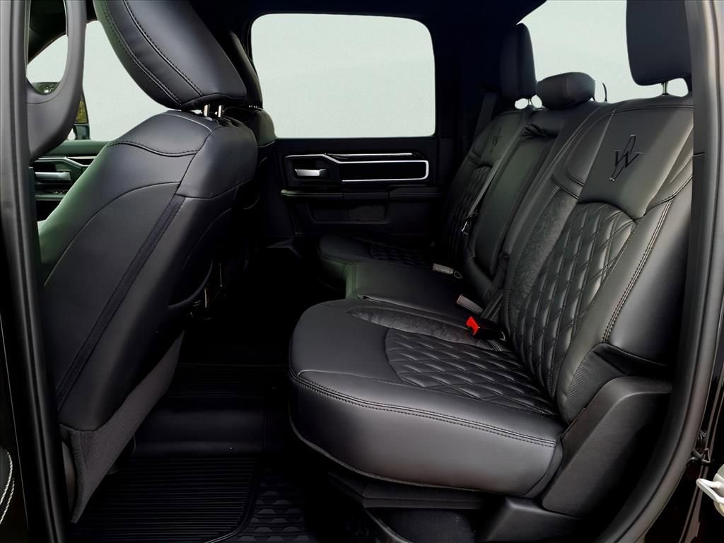 New 2025 RAM 3500 Big Horn AWD/4WD image 9
