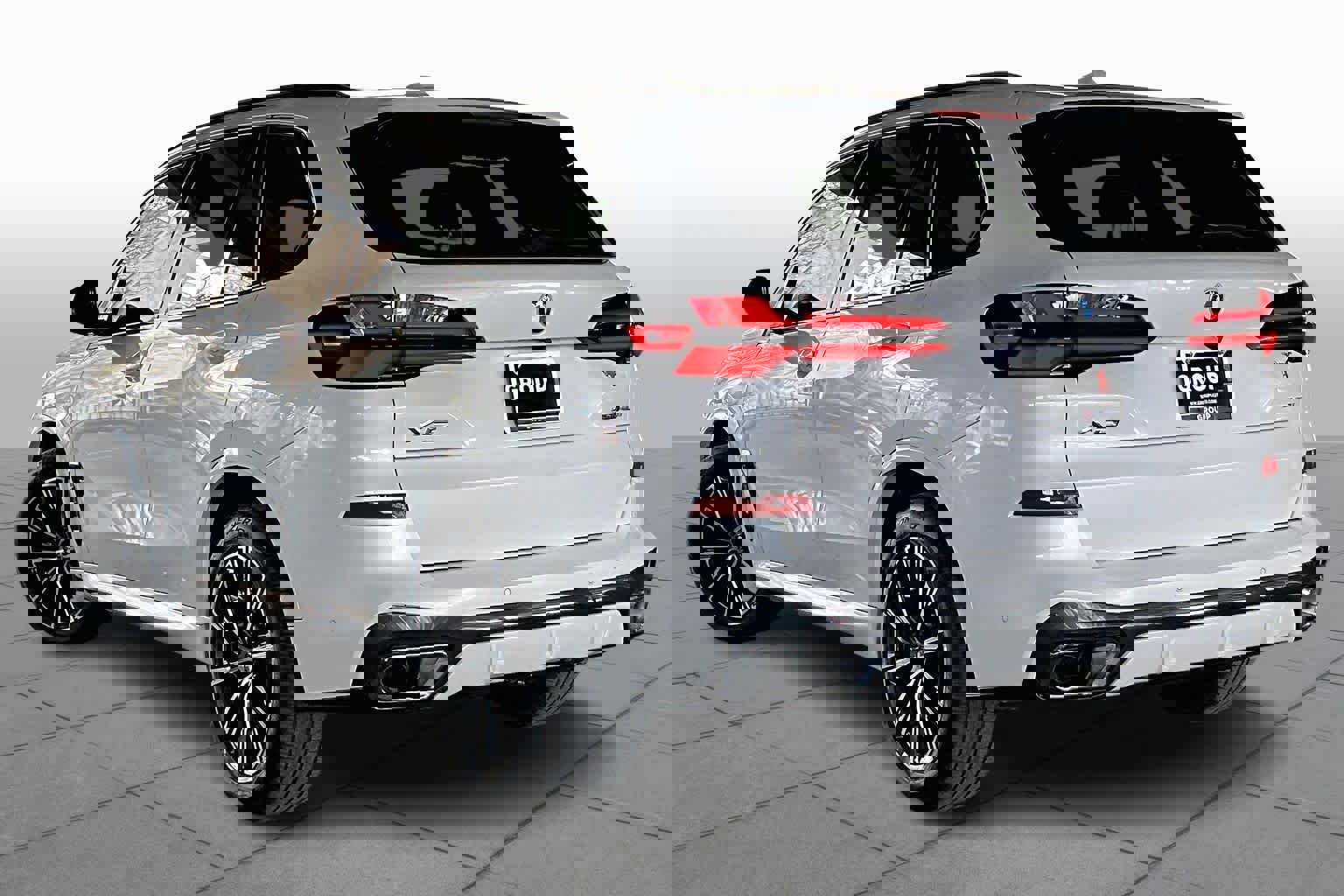 Certified 2025 BMW X5 sDrive40i w/ Executive Package image 11