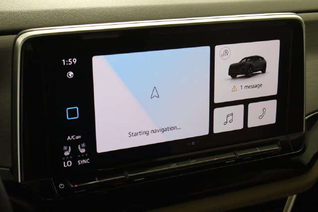 Used 2025 Volkswagen Atlas Cross Sport SE FWD image 22