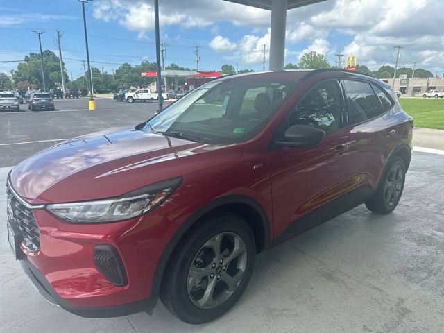 Used 2026 Ford Escape ST-Line w/ Tech Pack #1 AWD/4WD image 28
