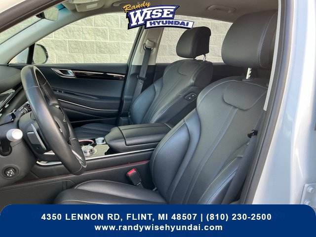 Used 2025 Genesis GV80 2.5T Standard AWD/4WD image 13