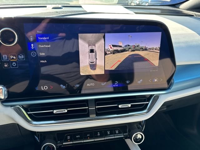 New 2025 Chevrolet Equinox EV LT image 19