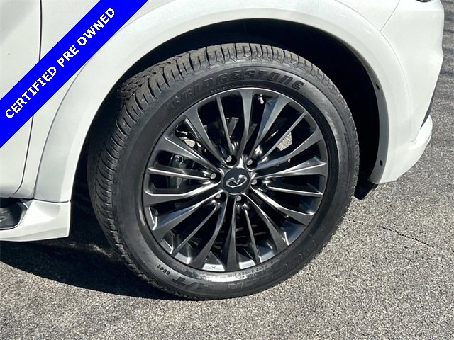 Certified 2022 INFINITI QX80 Sensory w/ Cargo Package image 9