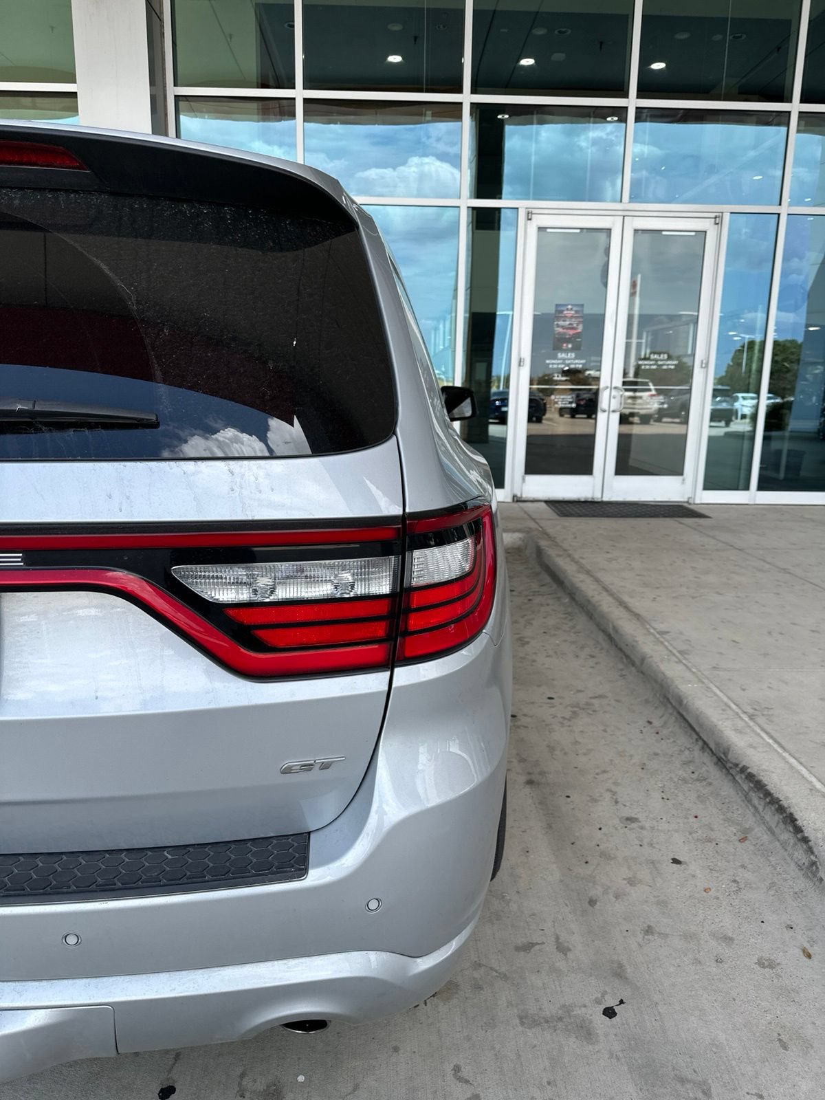 Used 2024 Dodge Durango GT RWD image 12