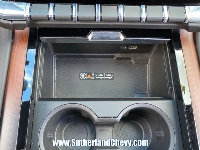 Used 2025 GMC Yukon Denali AWD/4WD image 38