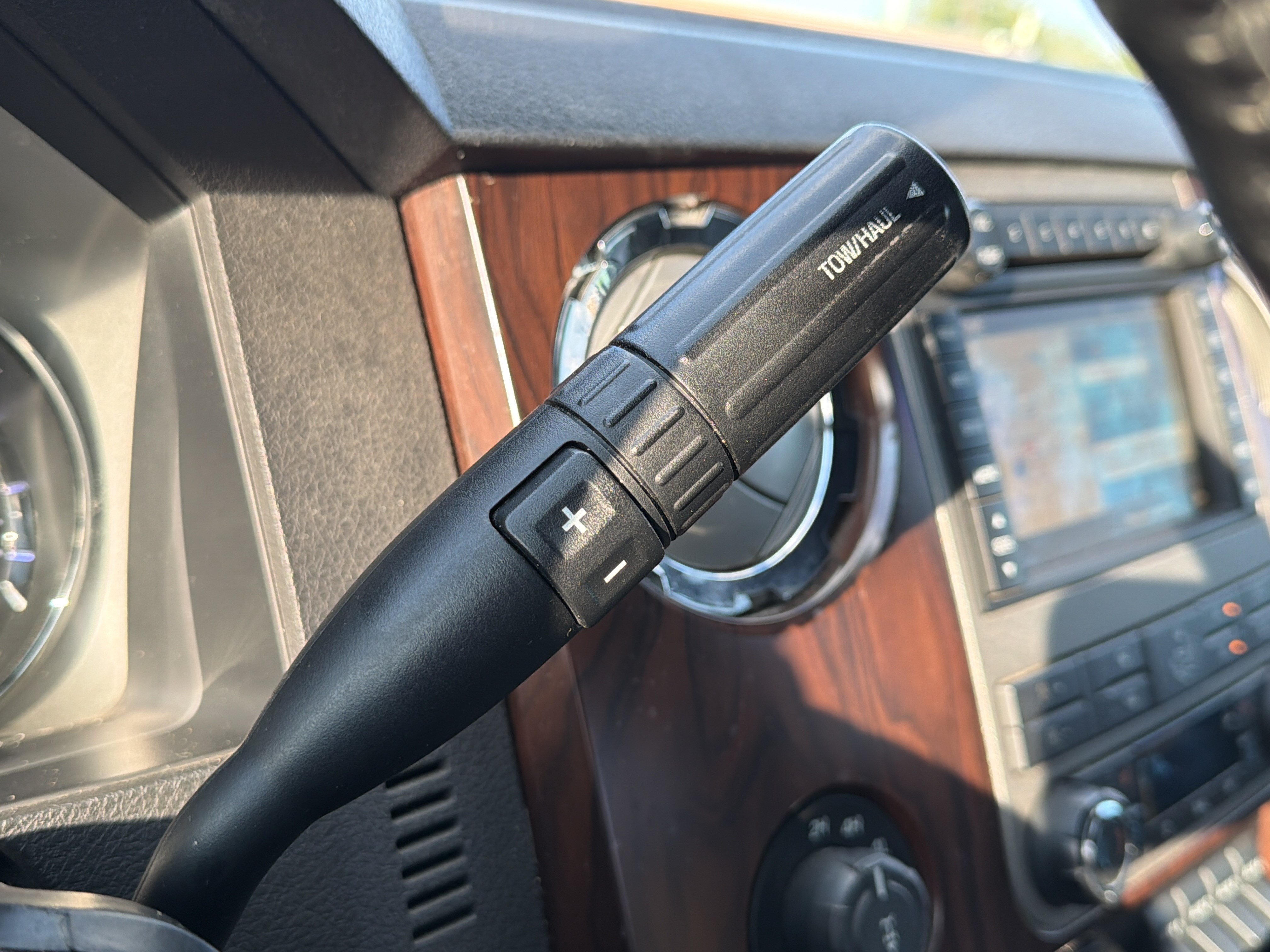 Used 2012 Ford F350 Lariat w/ Lariat Ultimate Pkg AWD/4WD image 14