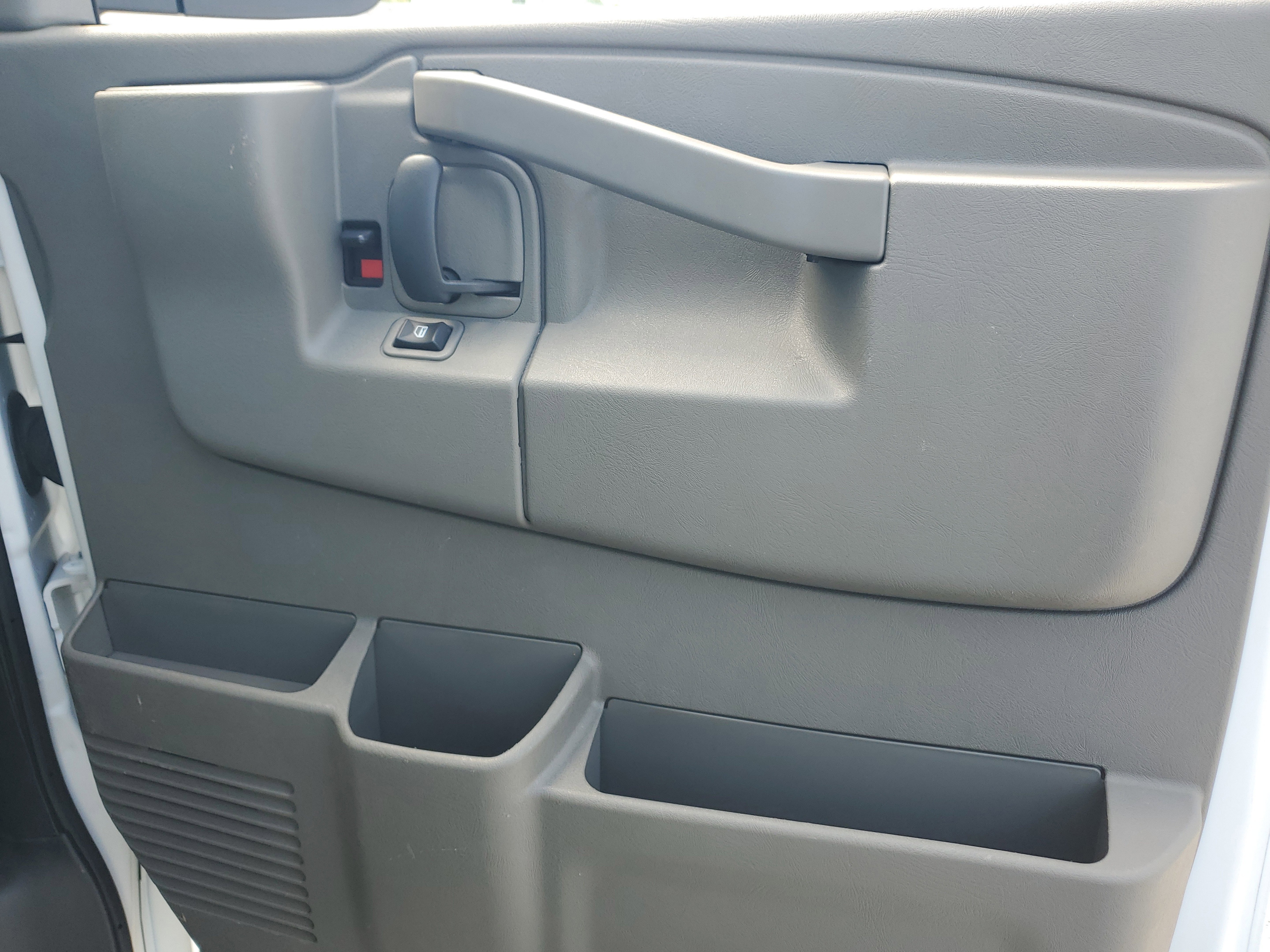 Used 2023 GMC Savana 2500 w/ Driver Convenience Package image 24