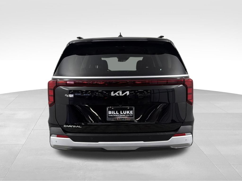 Used 2025 Kia Carnival EX FWD image 9