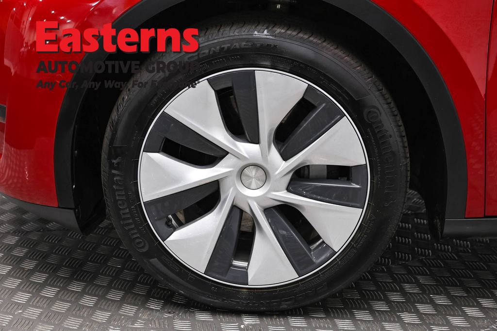 Used 2022 Tesla Model Y Long Range image 26