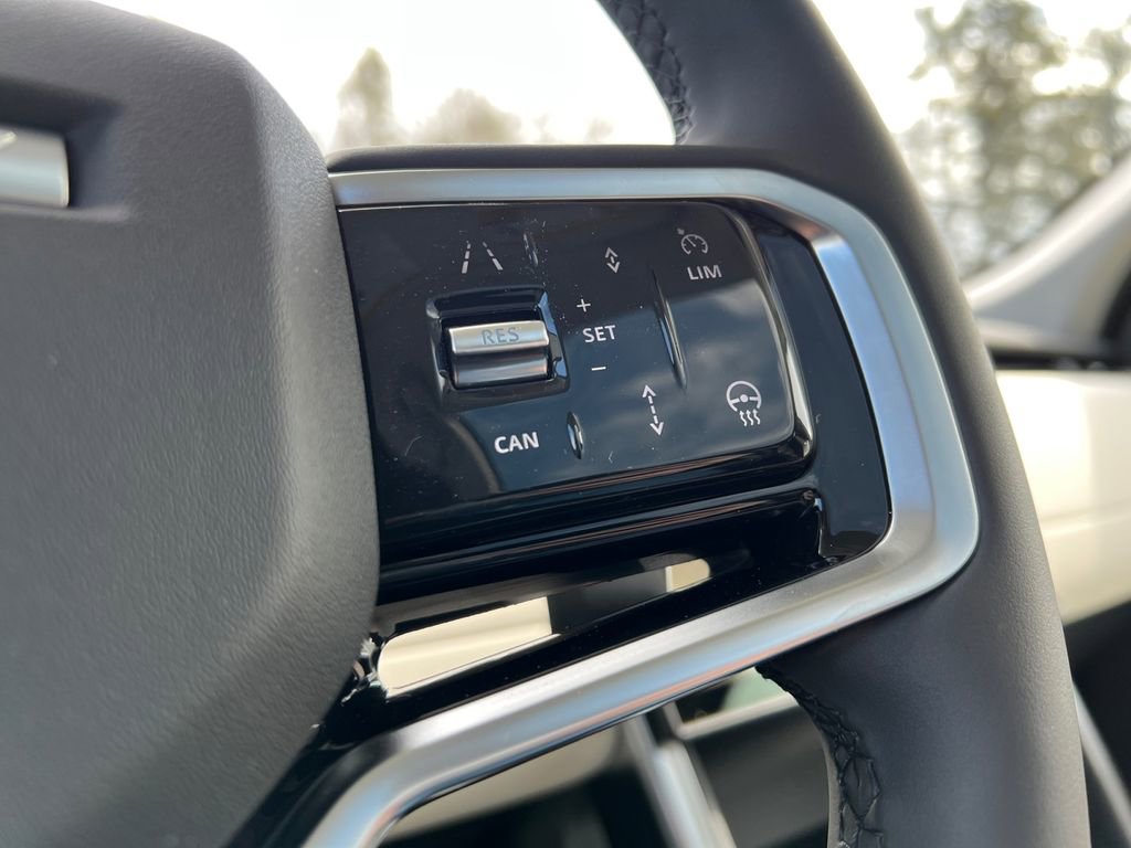 New 2025 Land Rover Discovery Sport S image 16