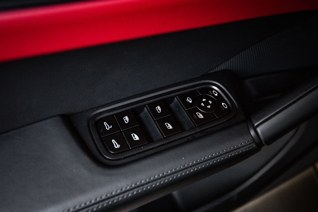 Certified 2026 Porsche Cayenne GTS AWD/4WD image 22