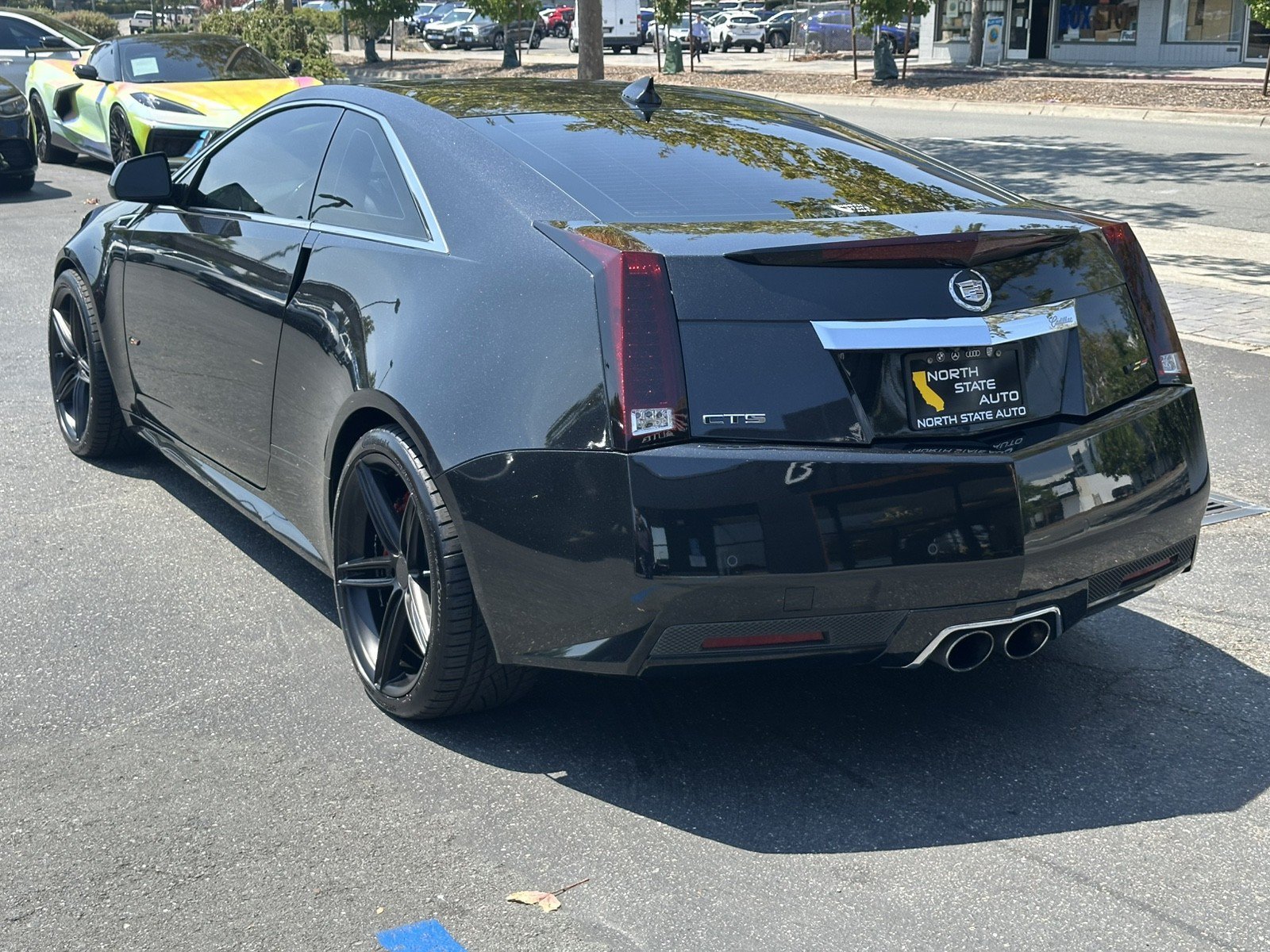 Used 2012 Cadillac CTS V Coupe w/ Wood Trim Package RWD image 11