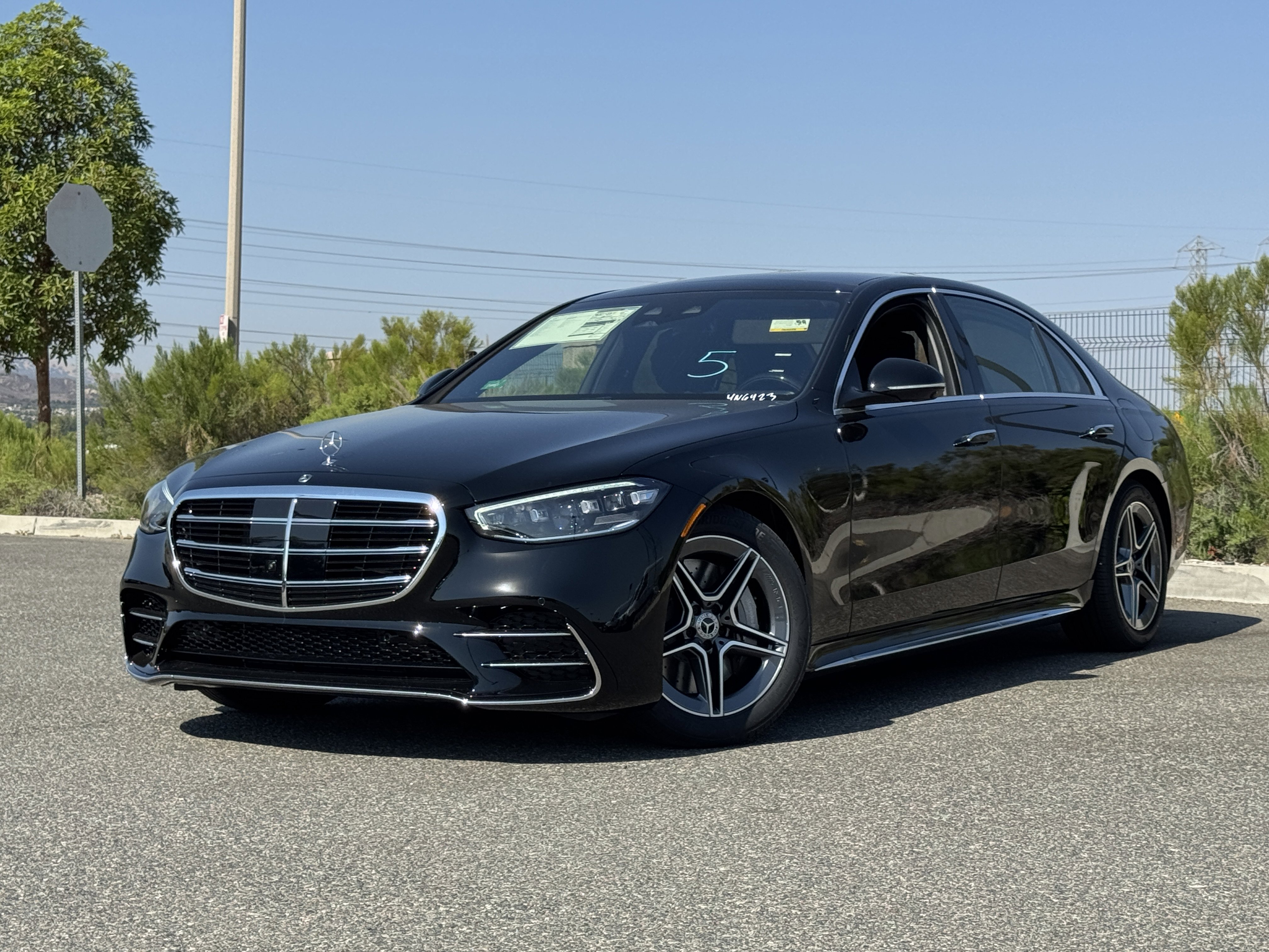 New 2026 Mercedes-Benz S 580e 4MATIC Sedan image 2