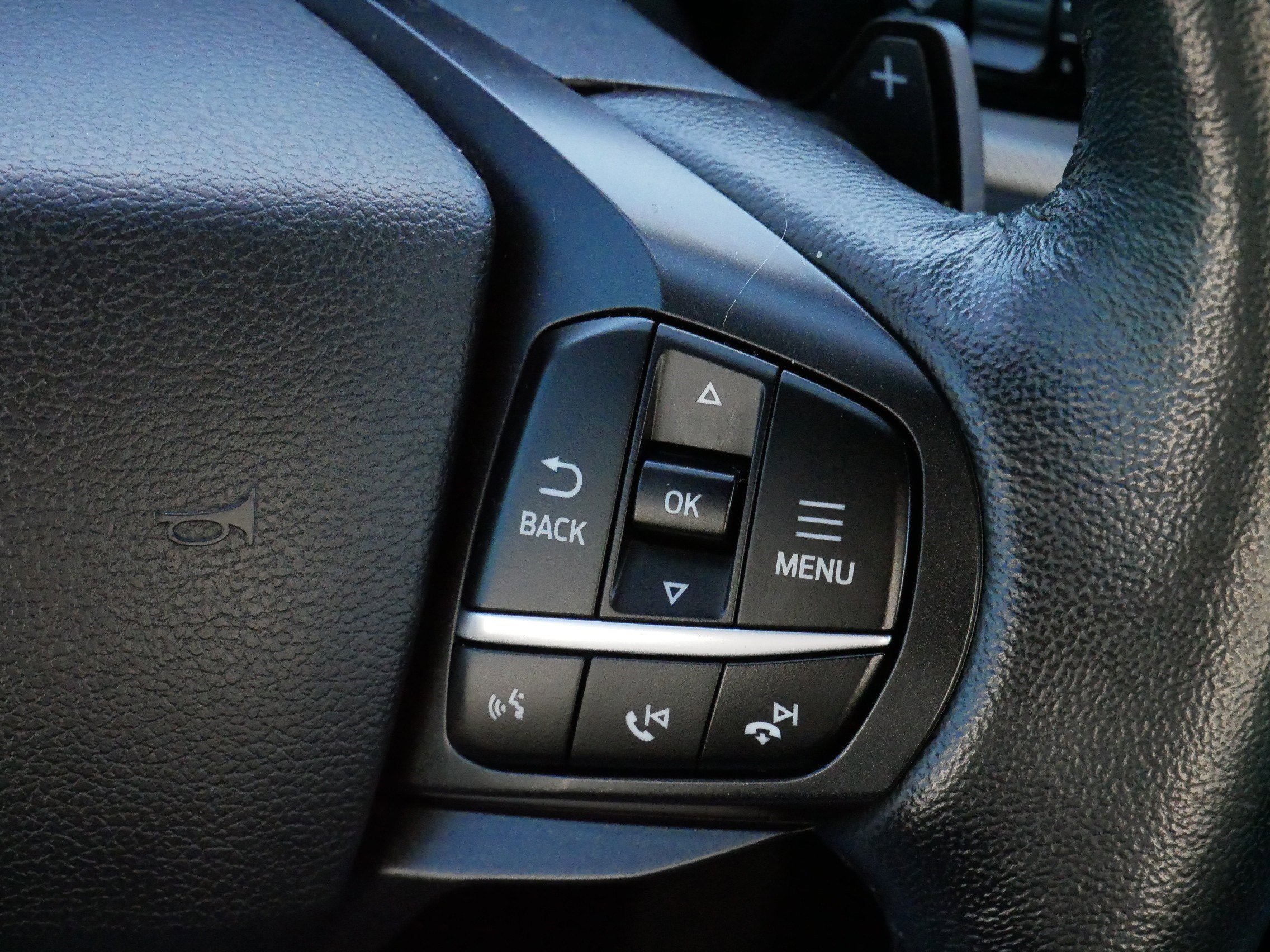 Used 2020 Ford Explorer XLT w/ Equipment Group 202A image 25