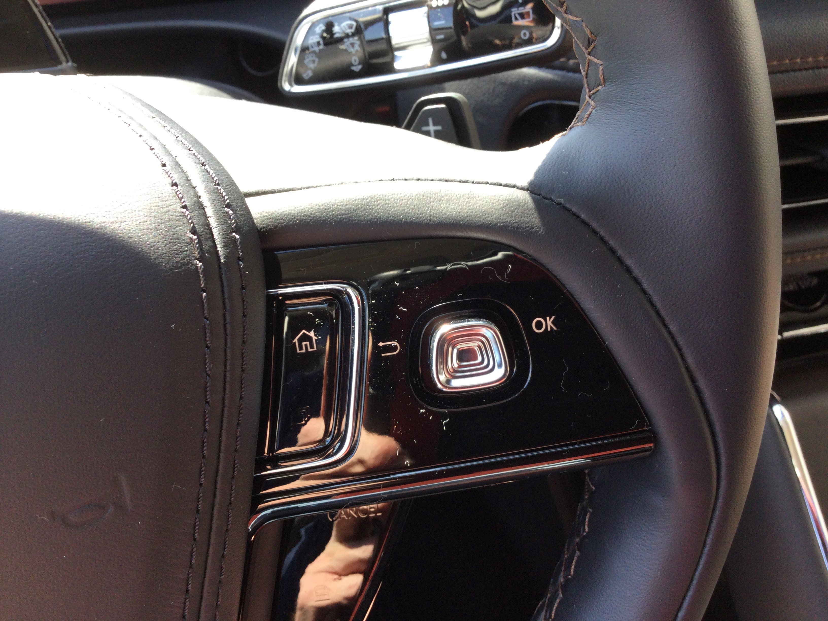 New 2025 Lincoln Aviator Reserve w/ Equipment Group 201A image 14