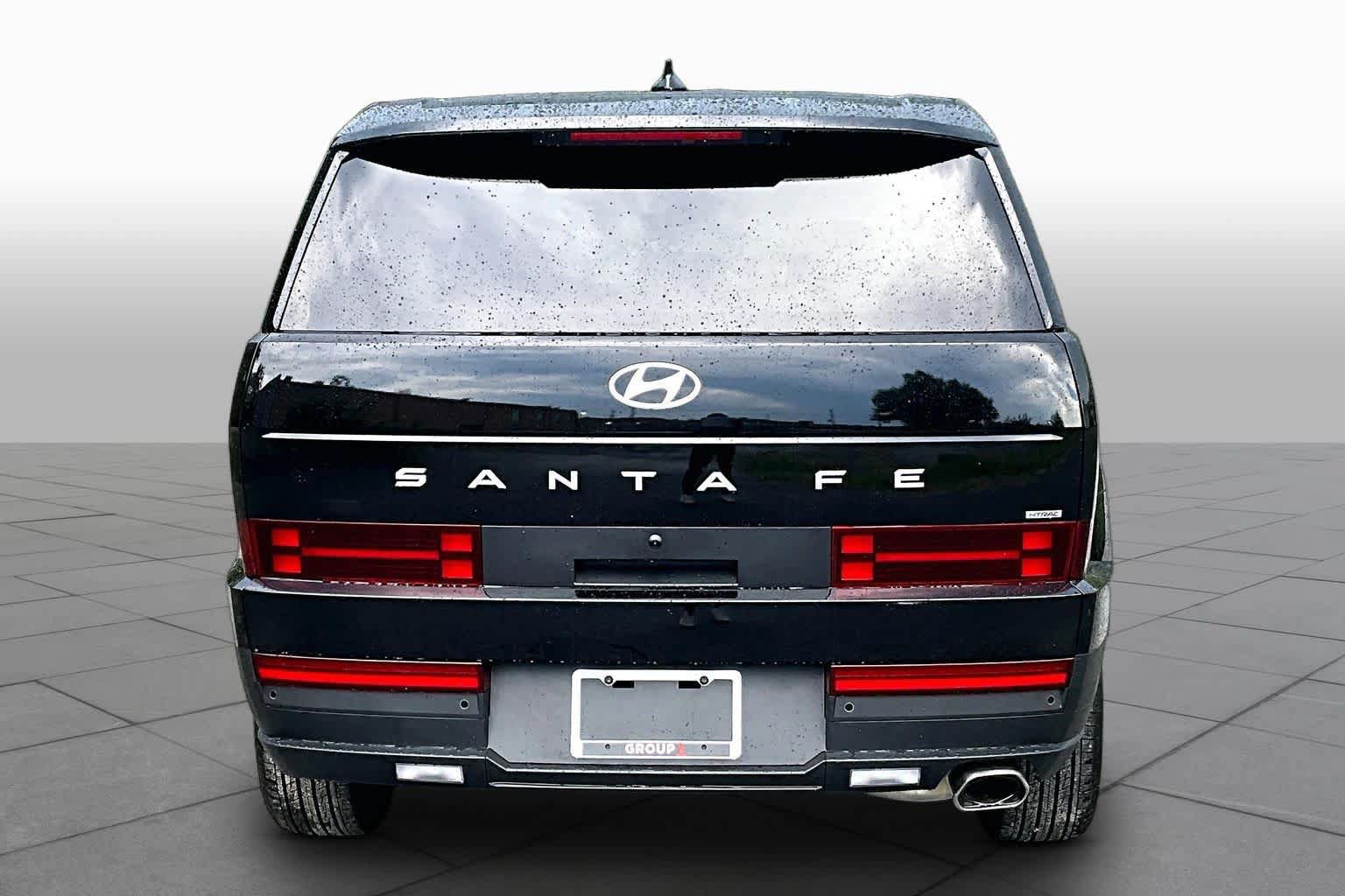 Used 2026 Hyundai Santa Fe SE AWD/4WD image 5