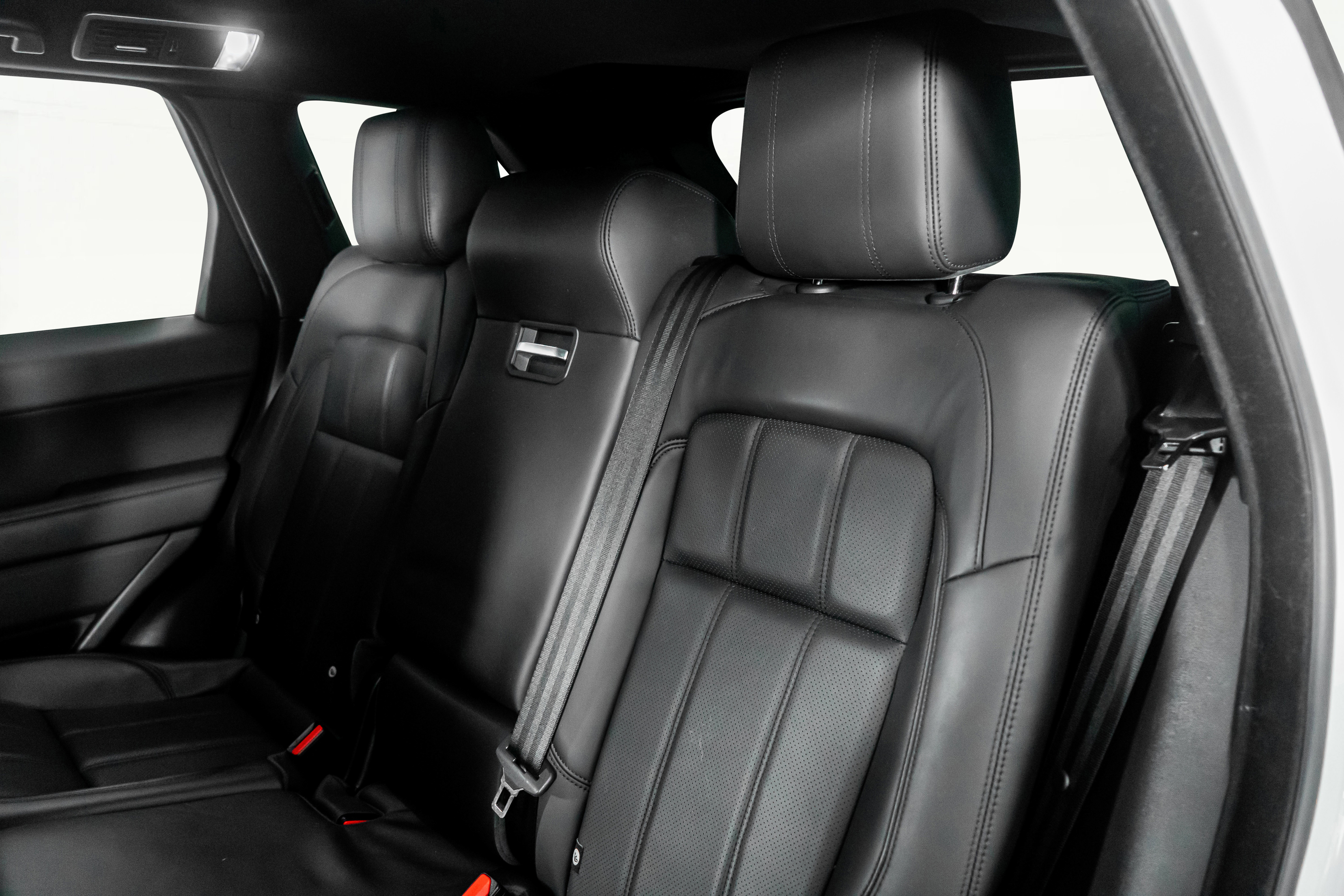 Used 2019 Land Rover Range Rover Sport HSE image 27