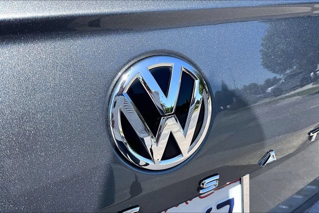 Used 2021 Volkswagen Passat 2.0T R-Line FWD image 8