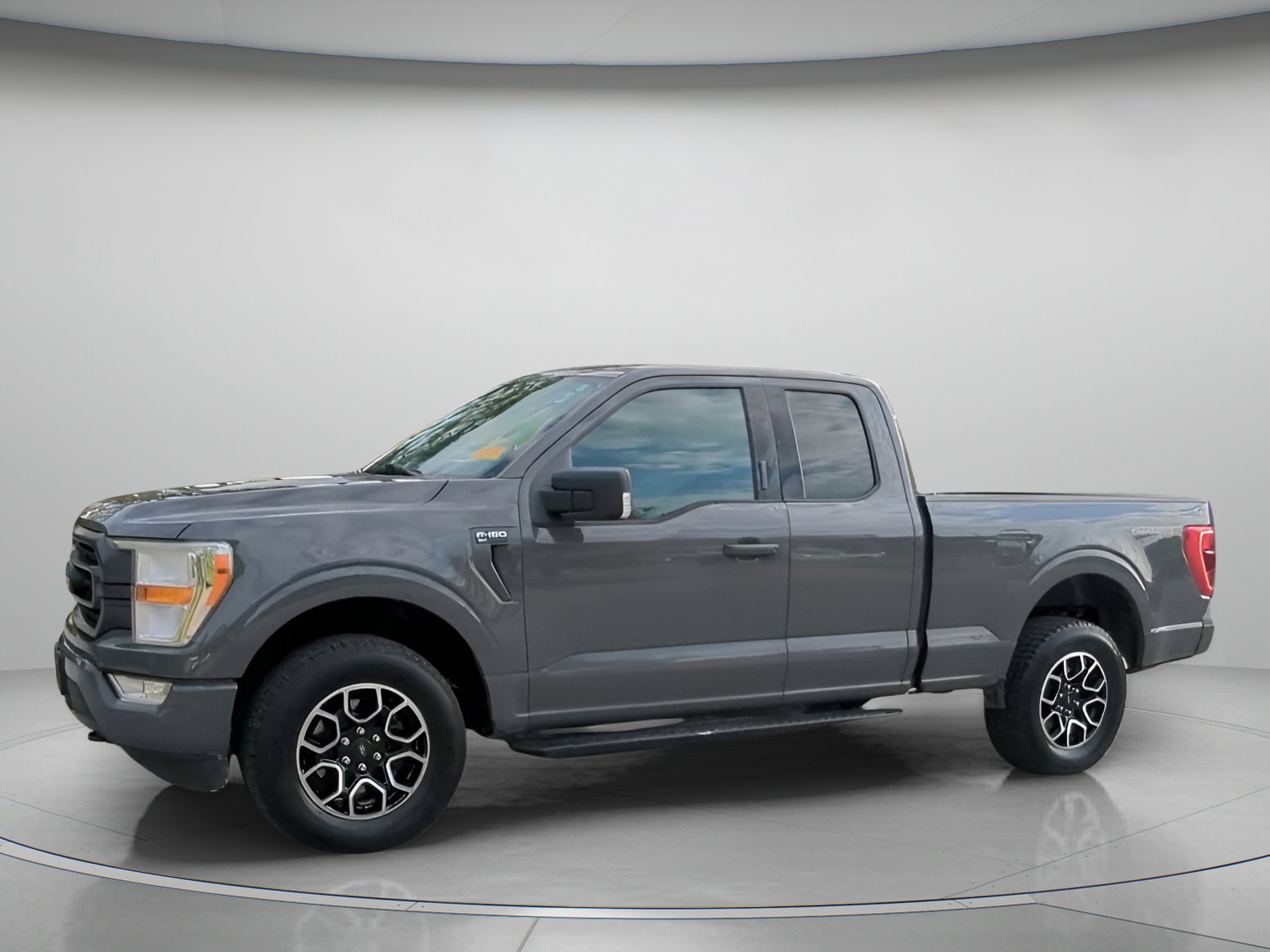 Used 2021 Ford F150 XLT w/ Equipment Group 301A Mid AWD/4WD image 14