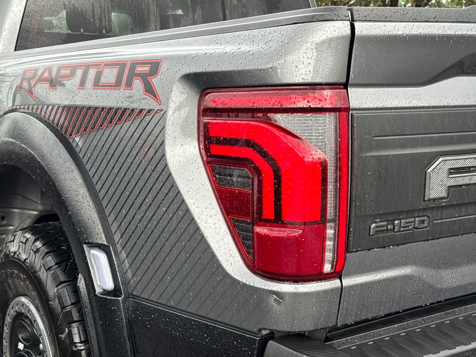 Certified 2025 Ford F150 Raptor AWD/4WD image 10