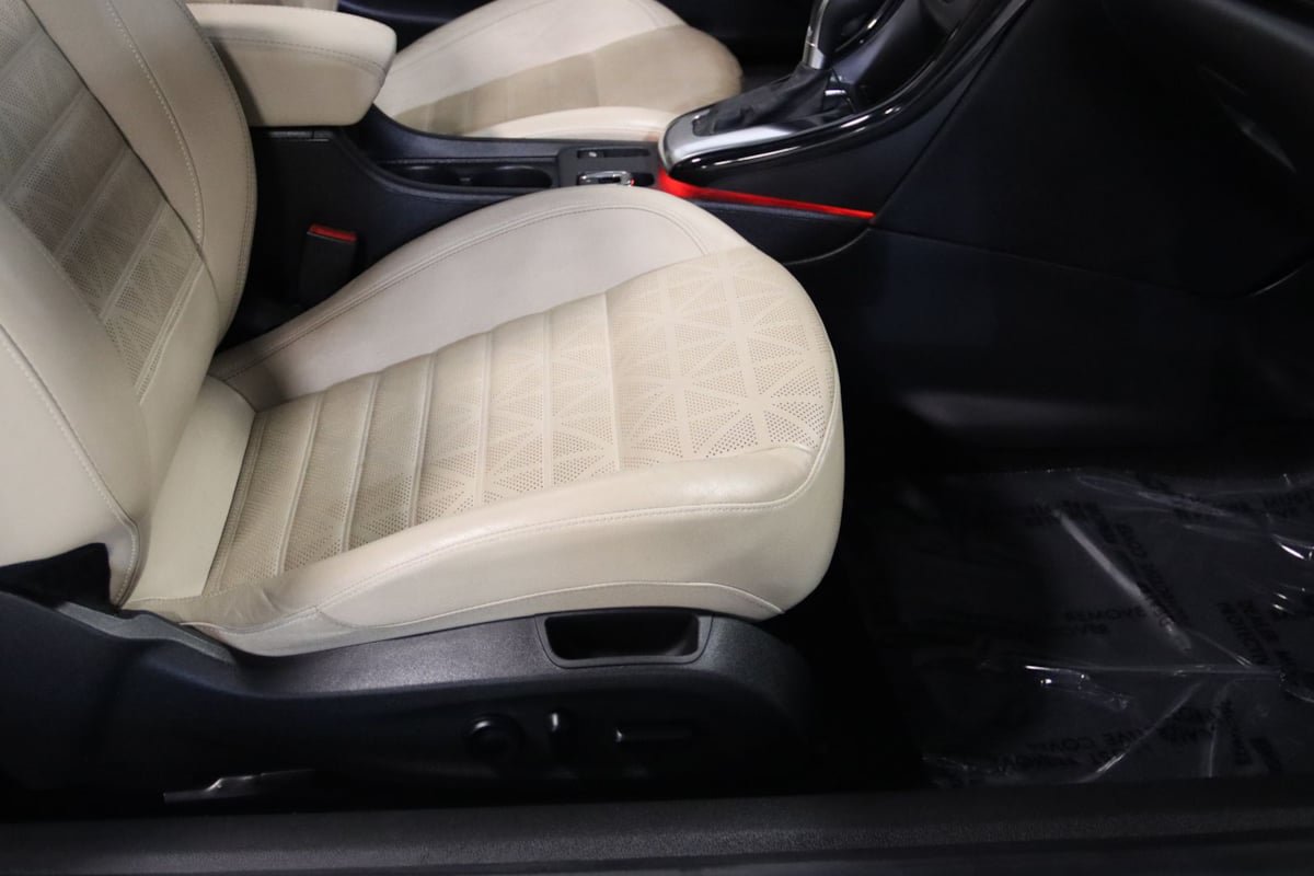 Used 2018 Buick Cascada Premium FWD image 65