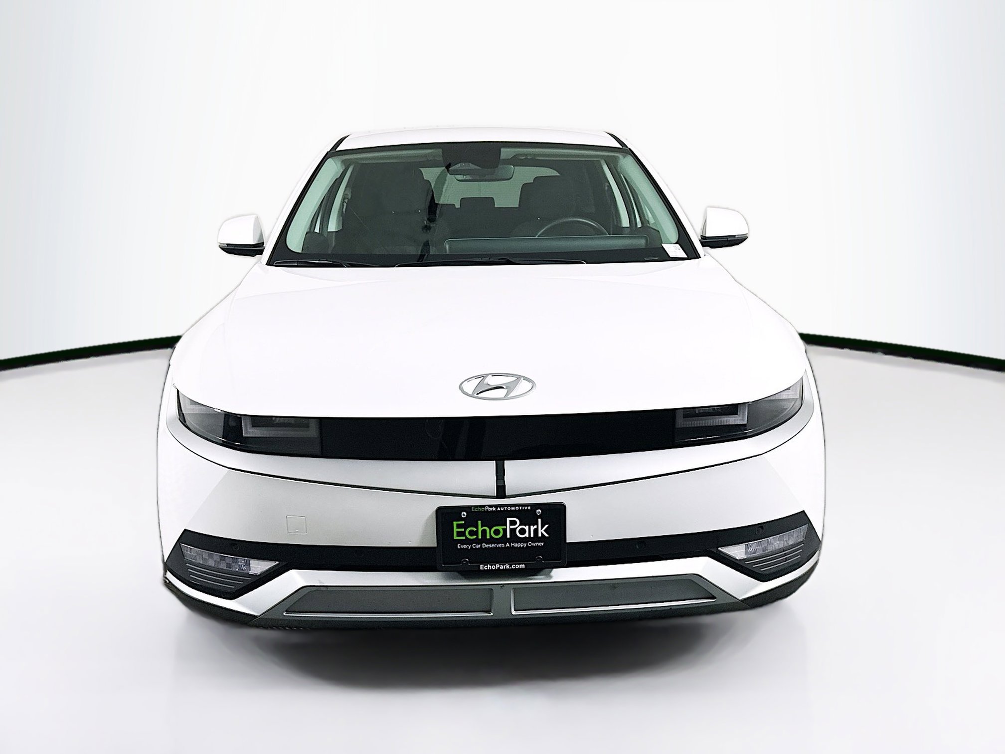 Used 2024 Hyundai Ioniq 5 SEL image 2