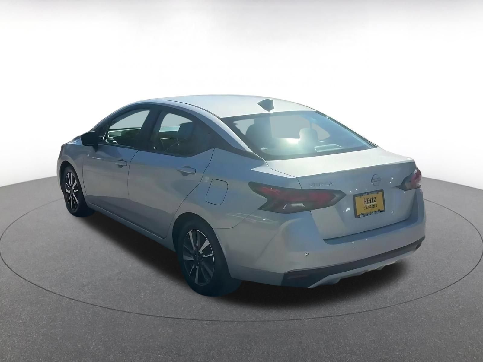 Used 2025 Nissan Versa SV FWD image 11