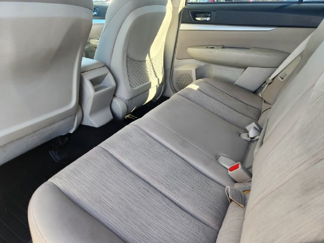 Used 2014 Subaru Outback 2.5i Premium AWD/4WD image 16