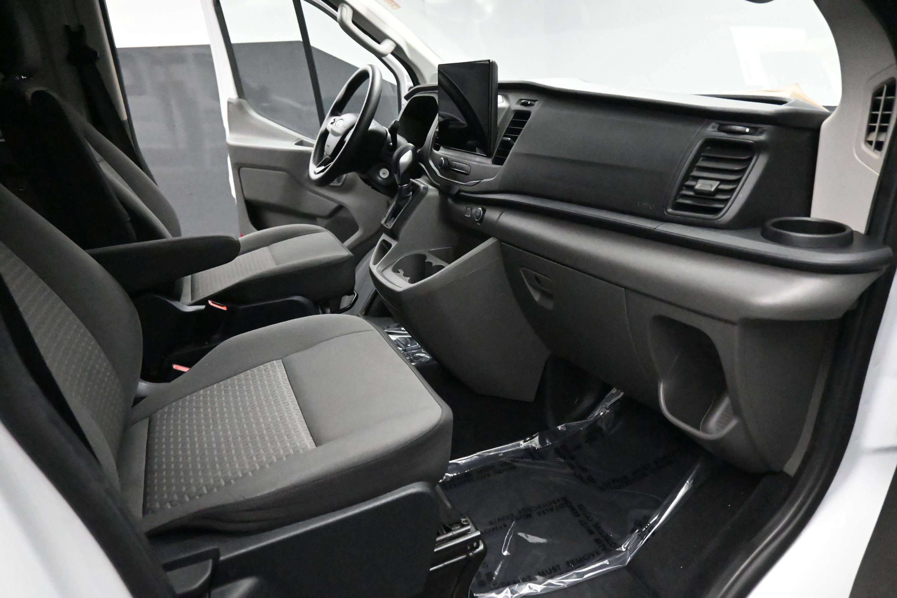 Used 2022 Ford Transit 350 XLT RWD image 21