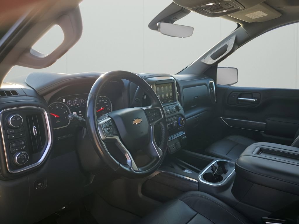 Used 2020 Chevrolet Silverado 1500 LTZ w/ LTZ Premium Package image 29