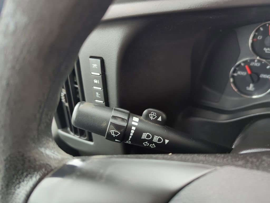 Used 2014 Chevrolet Express 3500 Extended image 25