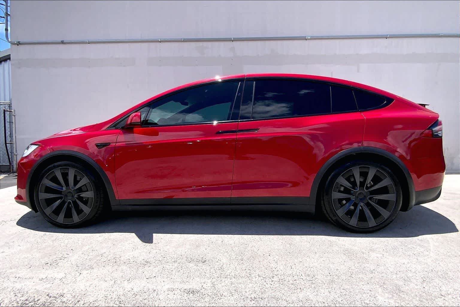 Used 2022 Tesla Model X Plaid AWD/4WD image 3