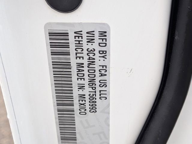 Used 2023 Jeep Compass Trailhawk AWD/4WD image 32
