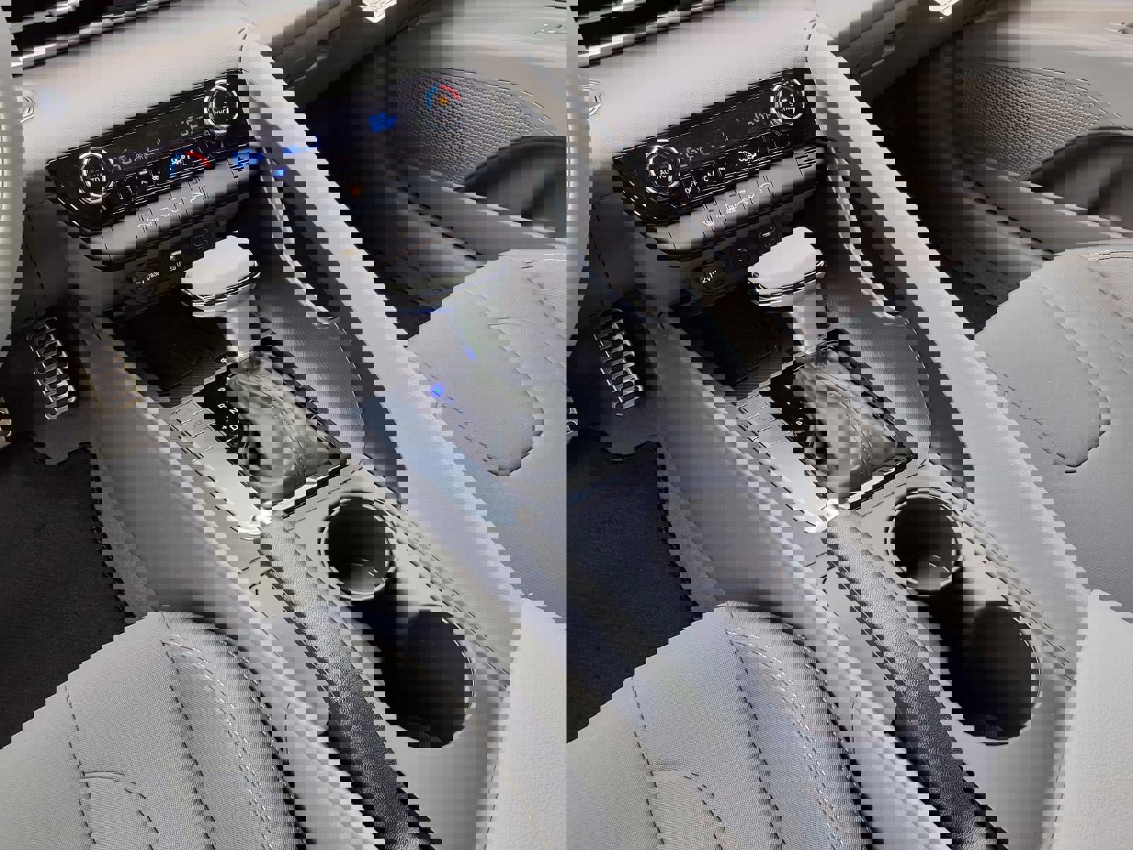 New 2026 Hyundai Elantra Sport image 16