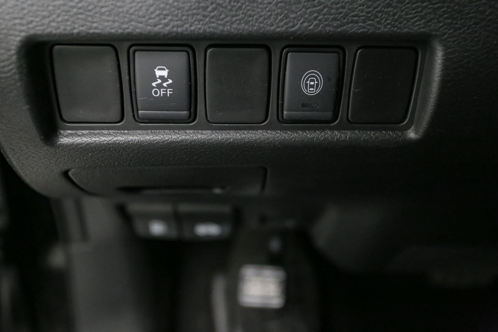 Used 2020 Nissan Murano SV image 37