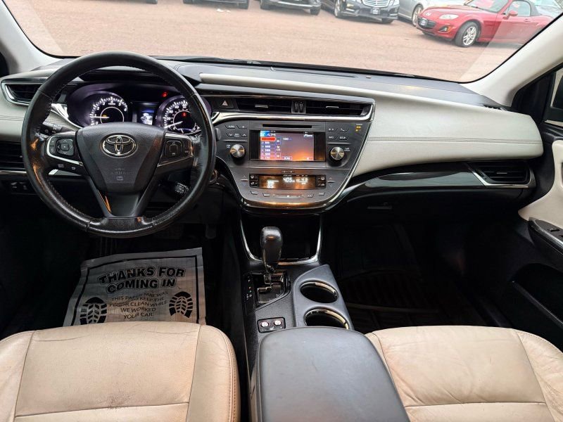 Used 2013 Toyota Avalon XLE image 21