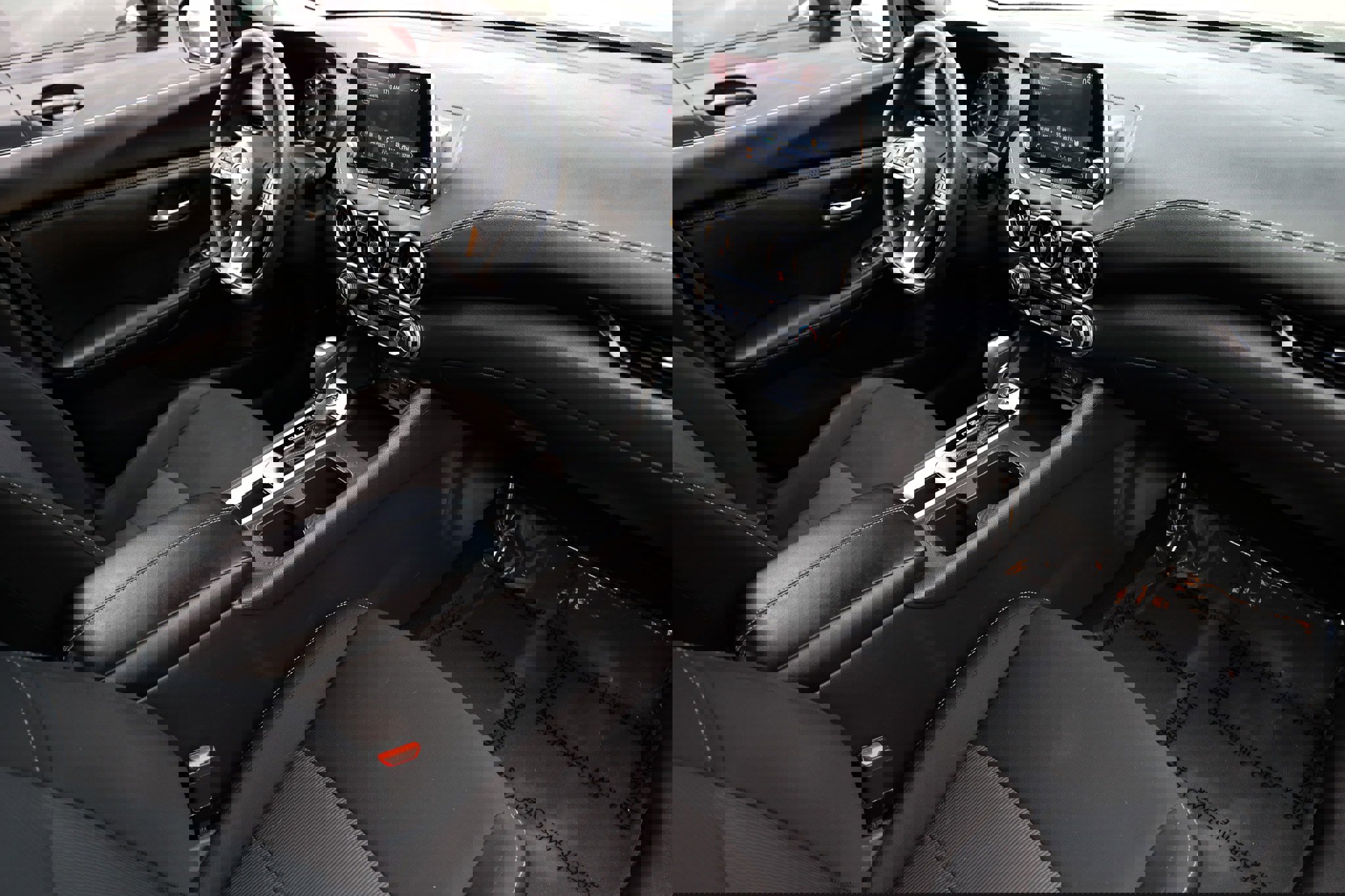 Used 2025 Nissan Sentra SV image 22