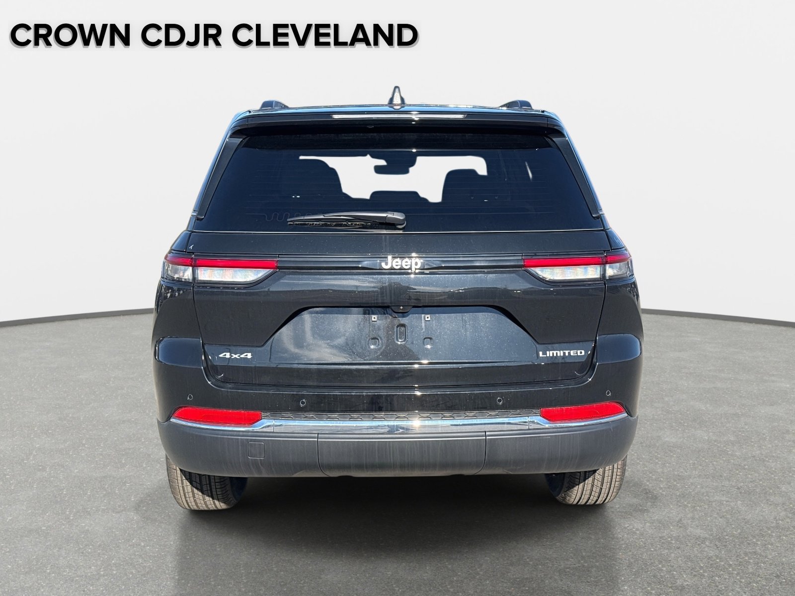 New 2025 Jeep Grand Cherokee Limited AWD/4WD image 5