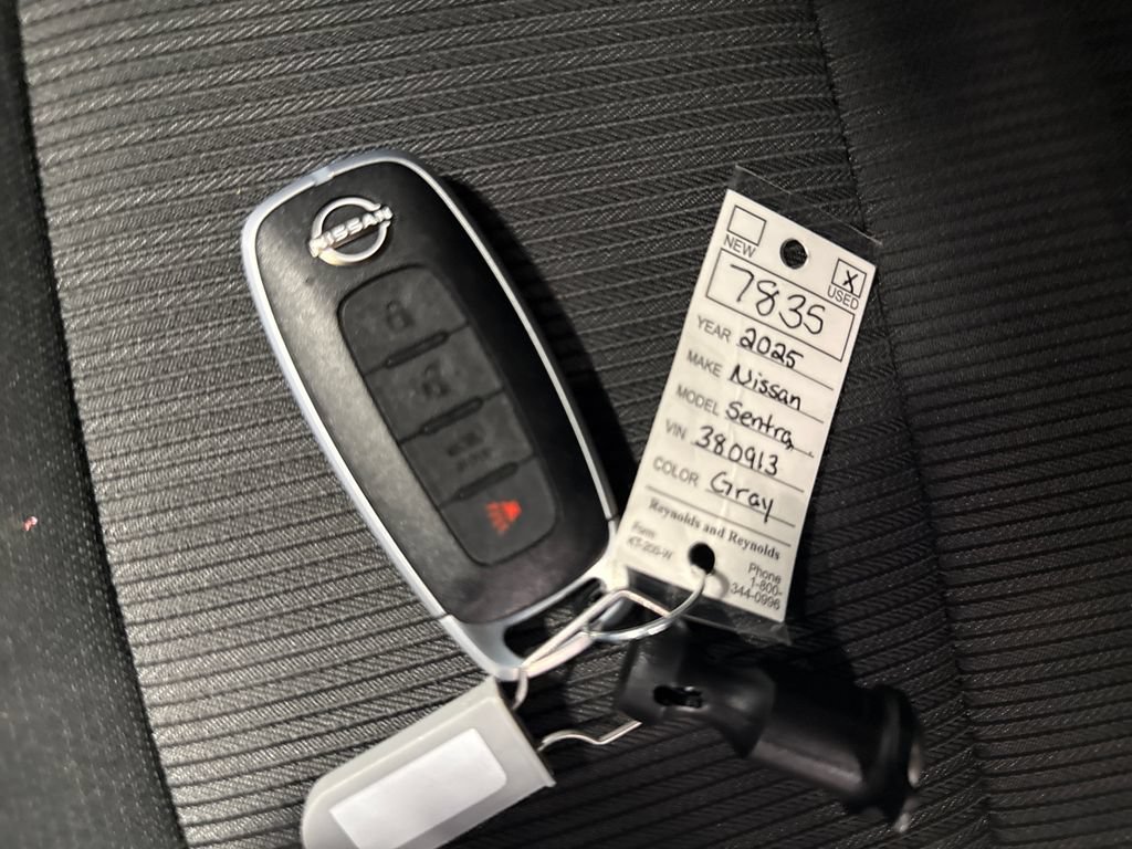 Used 2025 Nissan Sentra SV FWD image 21