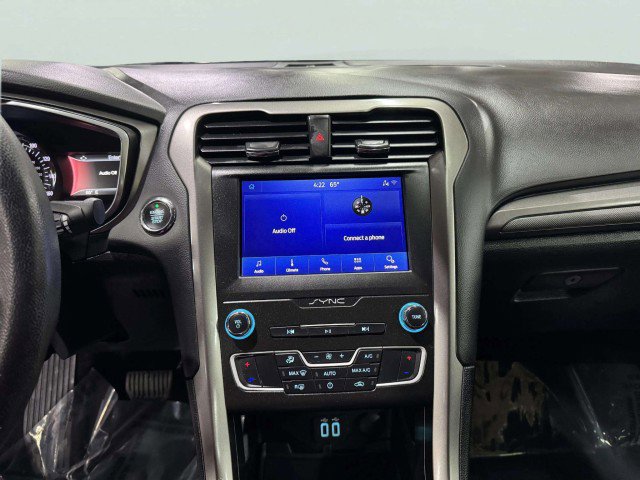Used 2020 Ford Fusion SE image 26