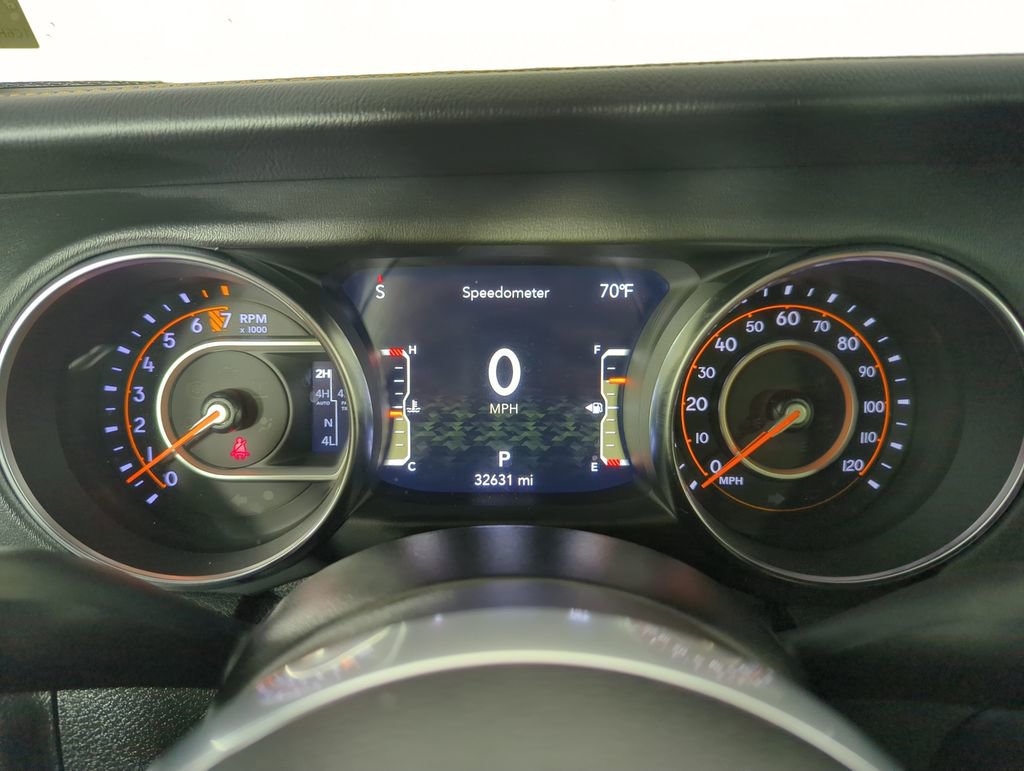 Used 2021 Jeep Gladiator Overland AWD/4WD image 36