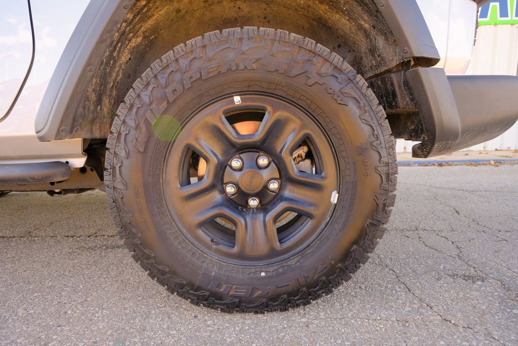 Used 2024 Jeep Wrangler Sport image 31