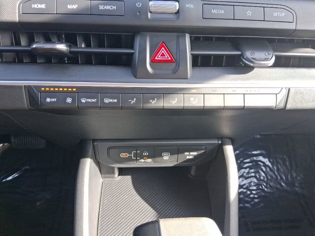 Used 2025 Kia K4 LXS image 22