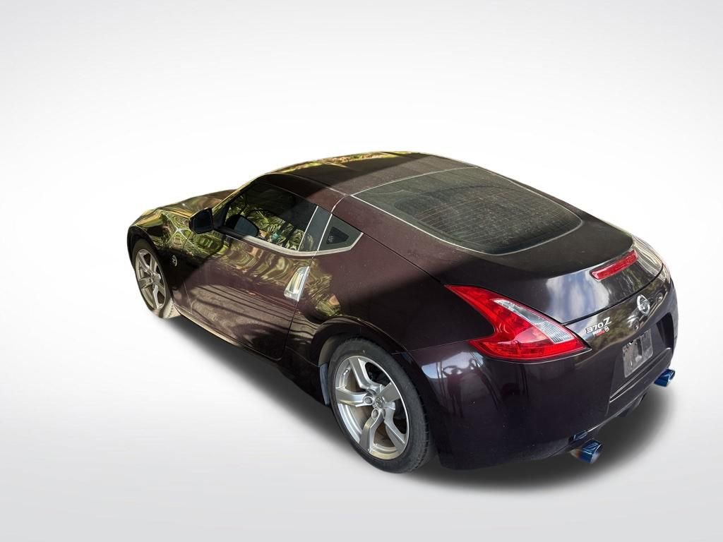 Used 2010 Nissan 370Z Base image 4
