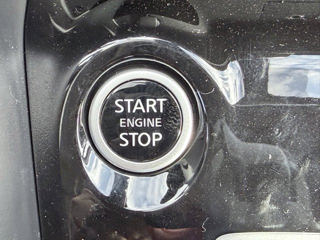 New 2025 Nissan Versa SV image 14