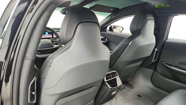 Used 2024 Lucid Air Touring image 31